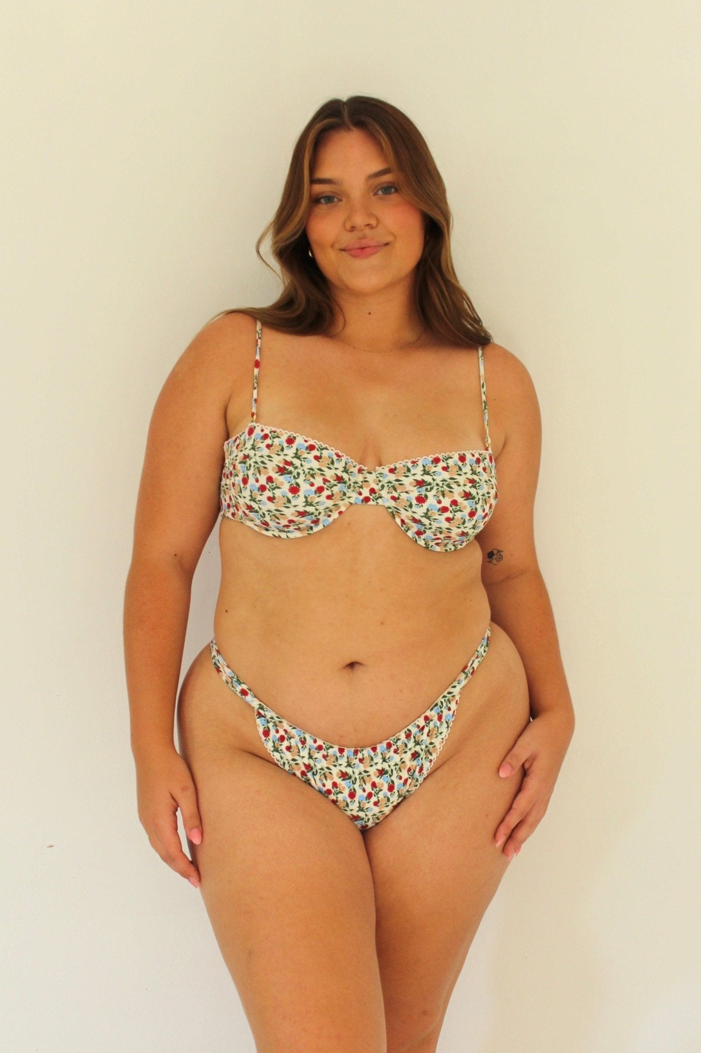 Wildflower Ruched Bottom - anka